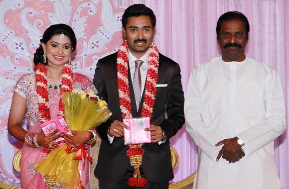 Vairamuthu with the newlyweds