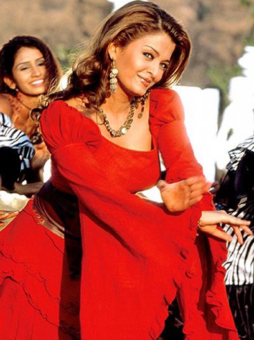 Aishwarya Rai Bachchan in Khakee