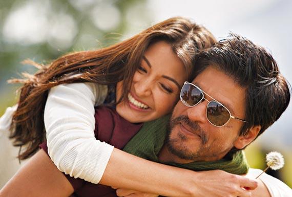 Anushka Sharma and Shah Rukh Khan in Jab Tak Hai Jaan