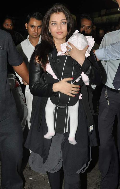 Aishwarya Rai Bachchan with her daughter Aaradhya