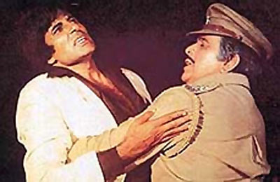 Amitabh Bachchan and Dilip Kumar in Shakti