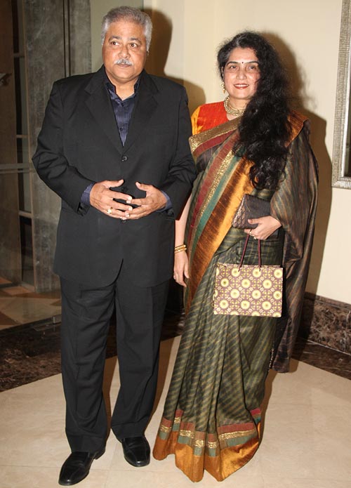 Satish Shah with wife