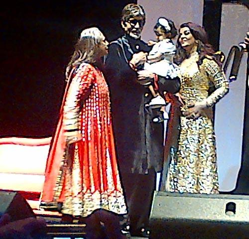 Jaya Bachchan, Amitabh Bachchan, Aaradhya Bachchan and Aishwarya Rai Bachchan