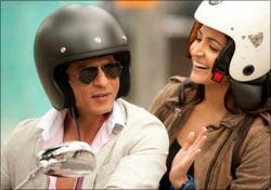 Shah Rukh Khan and Anushka Sharma in Jab Tak Hai Jaan