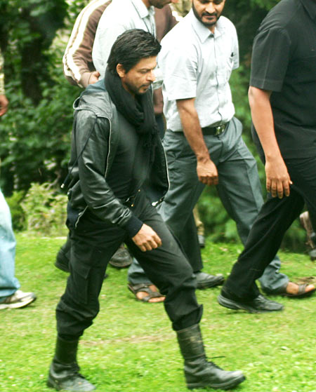 Shah Rukh Khan shoots in Kashmir