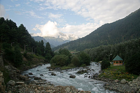 A scenic view of Pahalgam