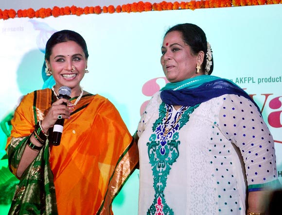 Rani Mukerji with her onscreen mother Nirmiti Sawant