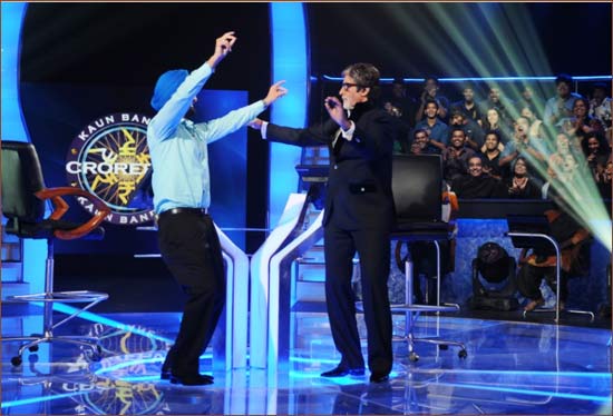 Kanwar Surtej Singh dances with Amitabh Bachchan