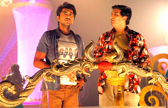 Ayushmann Khurrana and Kunal Roy Kapur in Nautanki Saala