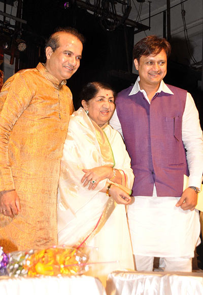 Suresh Wadkar, Lata Mangeshkar and Sunil Barve