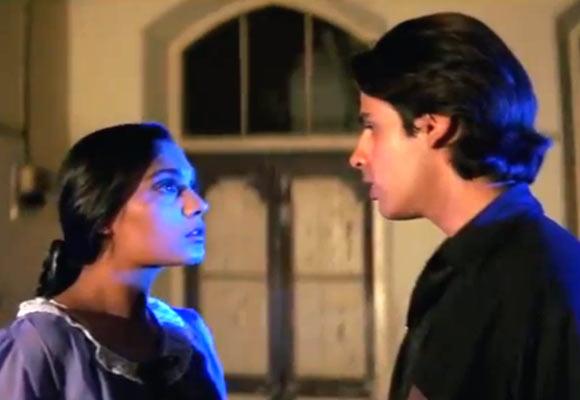 Anu Agarwal and Rahul Roy in Aashiqui