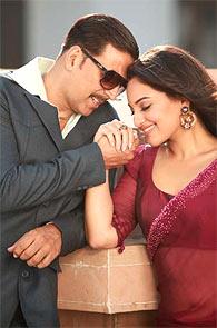 Akshay Kumar and Sonakshi Sinha in Once Upon Ay Time In Mumbai Dobaara