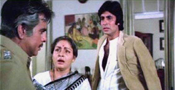 Dilip Kumar, Raakhee and Amitabh Bachchan in Shakti