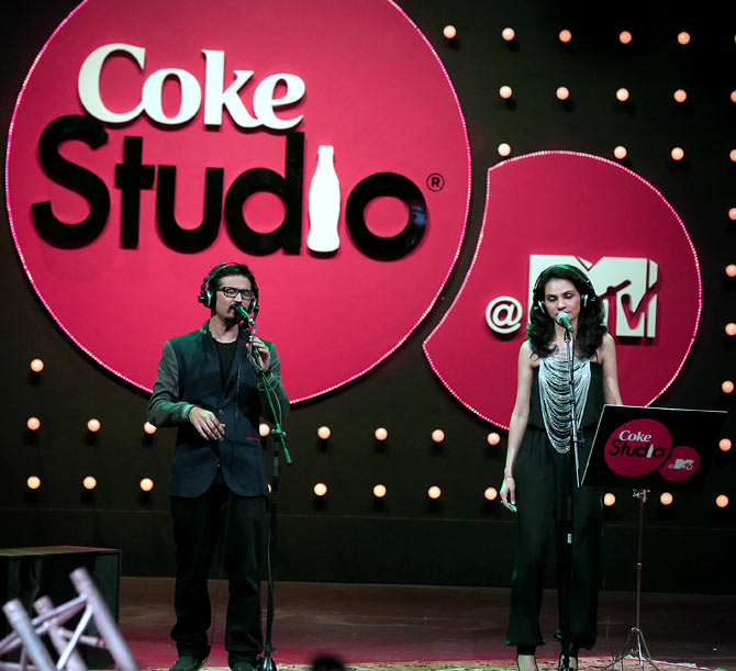 Amit Trivedi and Tanvi Shah sing Sheher Mein for Coke Studio @MTV.