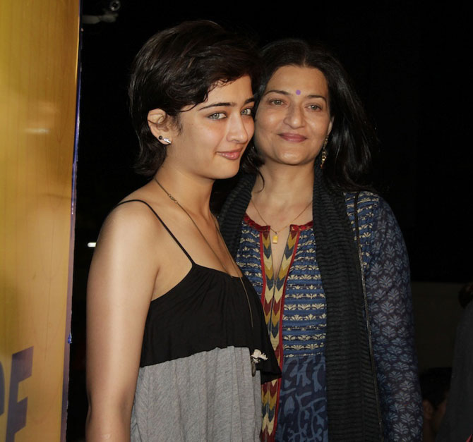 Sarika with daughter Akshara at Vicky Donor screening