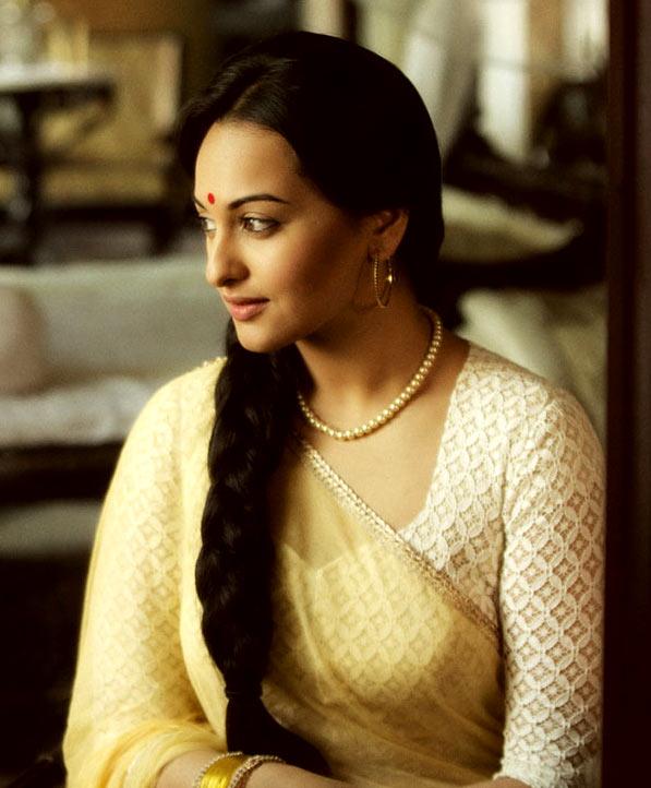 Sonakshi Sinha in Lootera