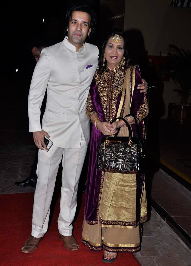 Aamir Ali with his mother