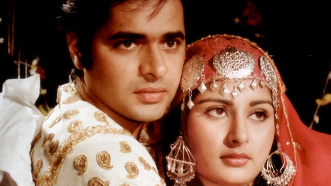 Farooque Sheikh and Poonam Dhillon in Noorie