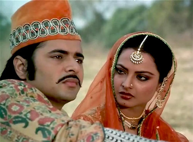 Farooque Sheikh with Rekha in Umrao Jaan.