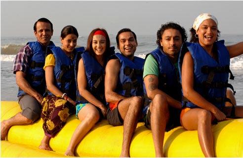 Kay Kay Menon, Raima Sen, Minissha Lamba, Abhay Deol, Vikram Chatwal and Sandhya Mridul in Honeymoon Travels Pvt Ltd.