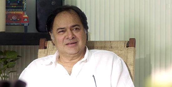 Farooque Shaikh in Listen Amaya