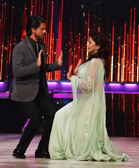 Shah Rukh Khan and Madhuri Dixit 