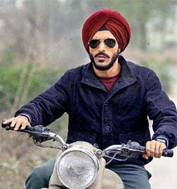 Farhan Akhtar in Bhaag Milkha Bhaag