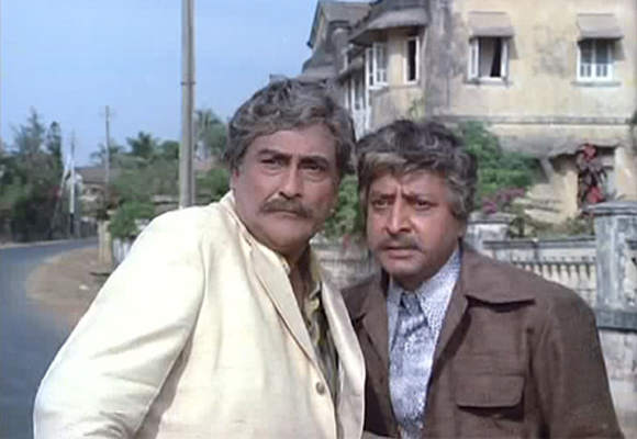 Ashok Kumar and Pran in Victoria No 203 (1972)