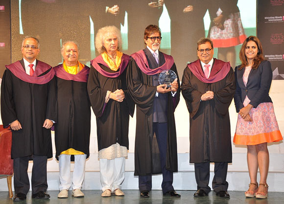Anand Sudharshan, Pandit Hariprasad Chaurasia, Pandit Shivkumar Sharma, Amitabh Bachchan, Subhash Ghai and his daughter Meghna Ghai Puri