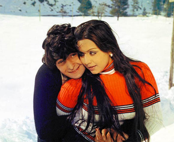 Rishi Kapoor with Neetu Singh in Kabhi Kabhie