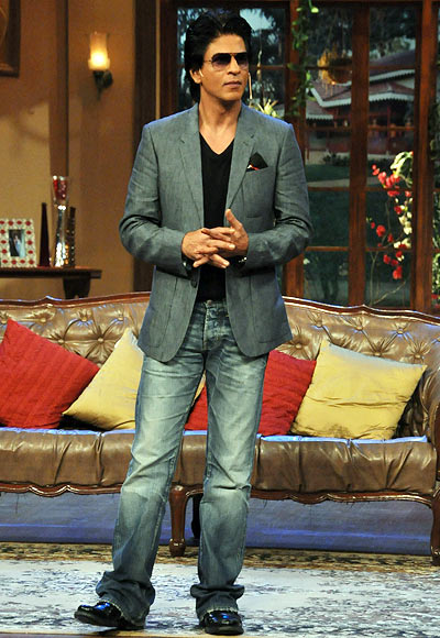 Shah Rukh Khan on the sets of Comedy Nights with Kapil