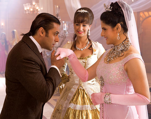 Salman Khan and Zarine Khan in Veer