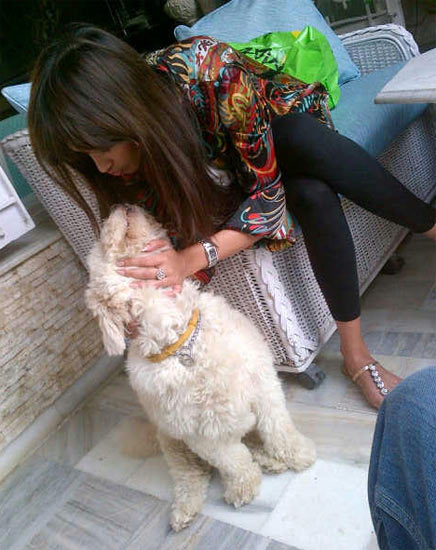 Jiha Khan with her pet dog
