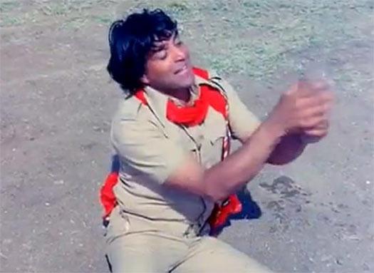 Dharmendra in Pratigya