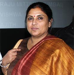 Tamil Actor Sripriya Xxx - Veteran actress Sripriya to turn director - Rediff.com