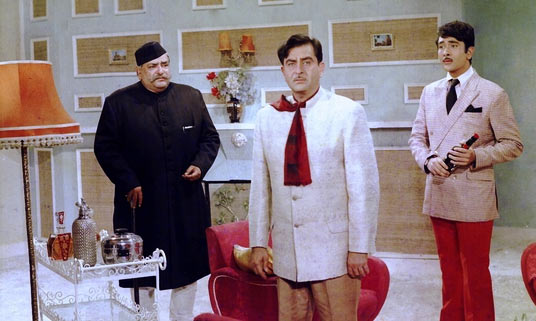 Prithviraj Kapoor, Raj Kapoor and Randhir Kapoor in Kal Aaj Aur Kal