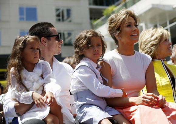 Casper Smart, Jennifer Lopez with her kids and Jane Fonda