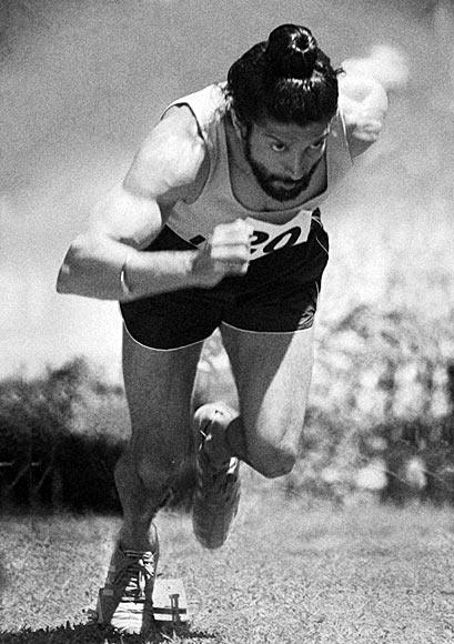 Farhan Akhtar in Bhaag Milkha Bhaag