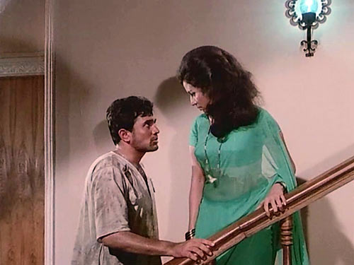 Rajesh Khanna and Nanda in Ittefaq