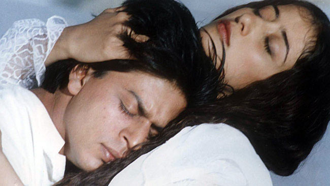 Shah Rukh Khan and Manisha Koirala in Dil Se..