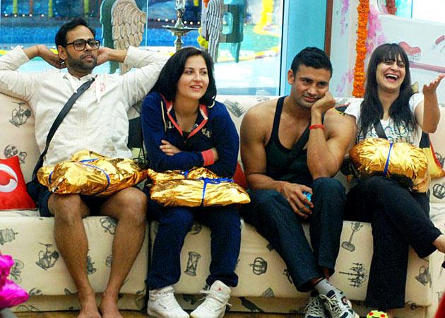 VJ Andy, Eli Avram, Sangram Singh and Candy Brar in Bigg Boss 7