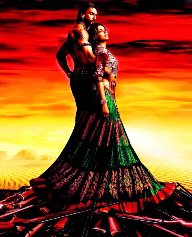Ranveer singh and Deepika Padkone in Goliyon Ki Rasleela Ram-Leela
