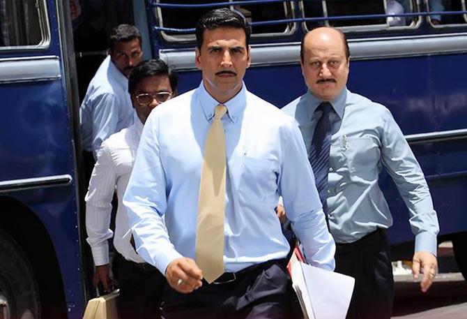 Akshay Kumar and Anupan Kher in Special 26