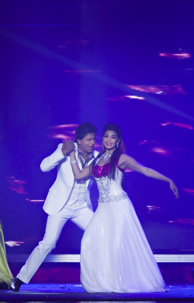 Shah Rukh Khan and Jacqueline Fernandez