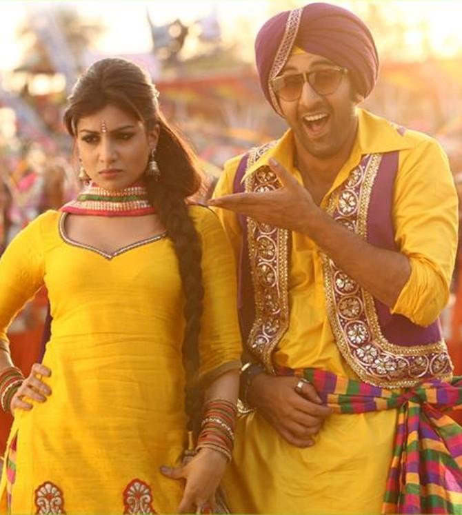 Pallavi Sharda and Ranbir Kapoor in Besharam