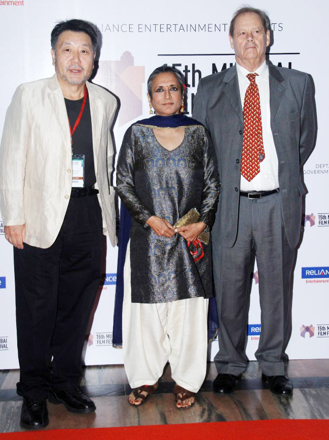 Deepa Mehta with Masato Harada (extreme left) and Bruce Beresford