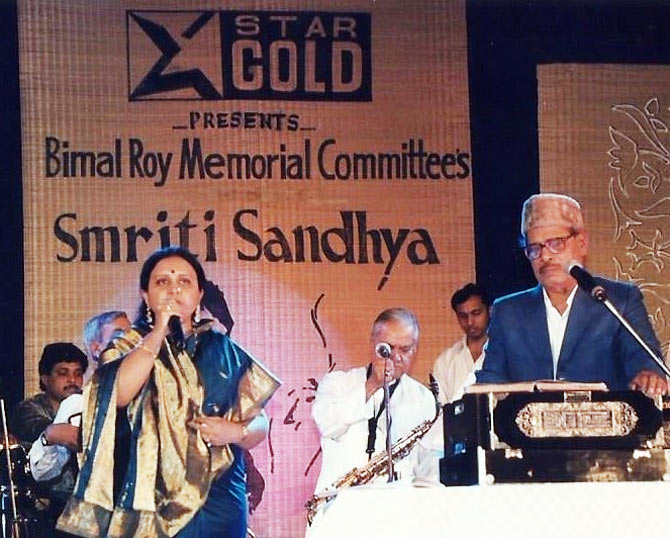 Manna Dey performing for the Bimal Roy Memorial Committee