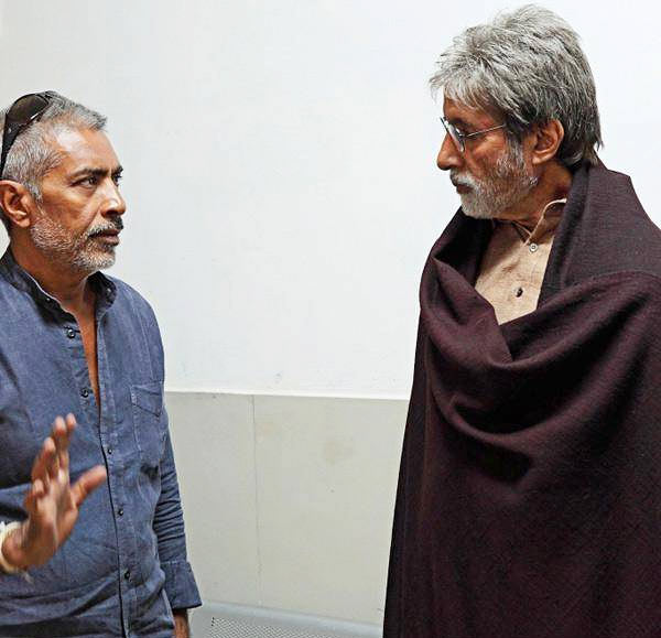 Prakash Jha and Amitabh Bachchan on the sets of Satyagraha