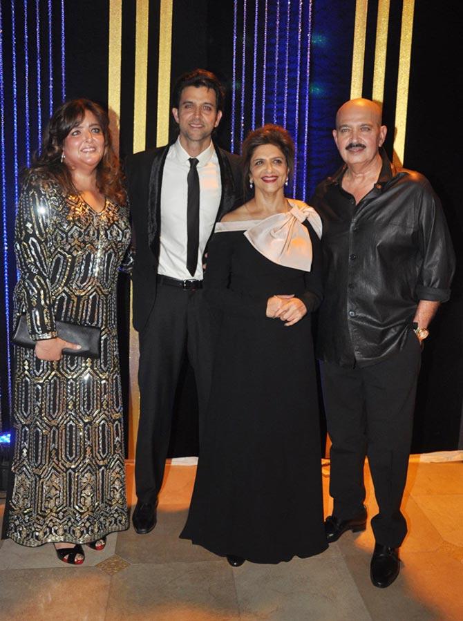 Sunaina, Hrithik, Pinky and Rakesh Roshan