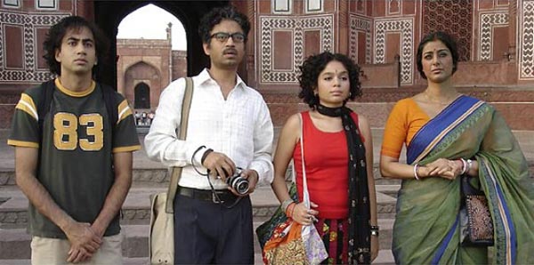 Irrfan Khan with Kal Penn, Sahira Nair and Tabu in The Namesake